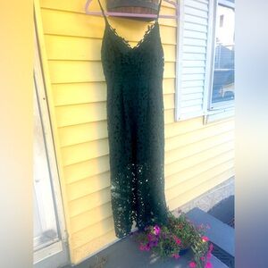 ASTR forest green lace midi dress